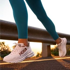 HOKA
Women's Mach 5 Low Top Sneakers